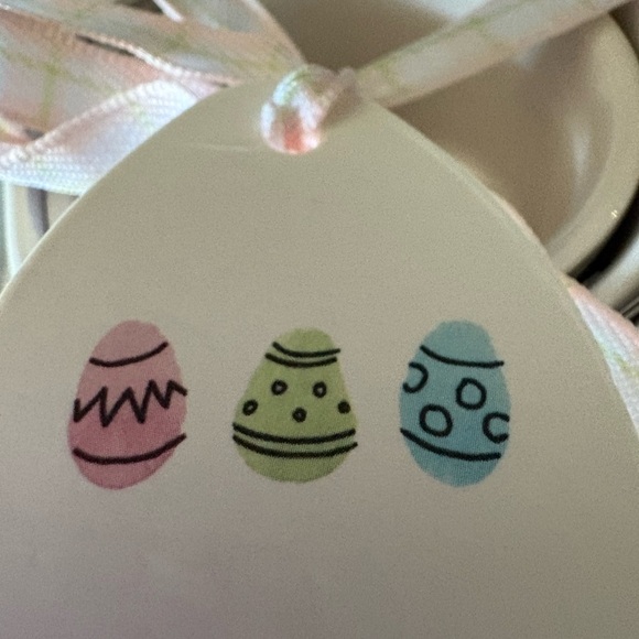 Rae Dunn Ceramic Easter Measuring Cups with Pastel Egg Design - Picture 2 of 3